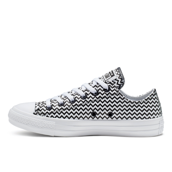 Giày Converse Chuck Taylor All Star VLTG Low - White / Black