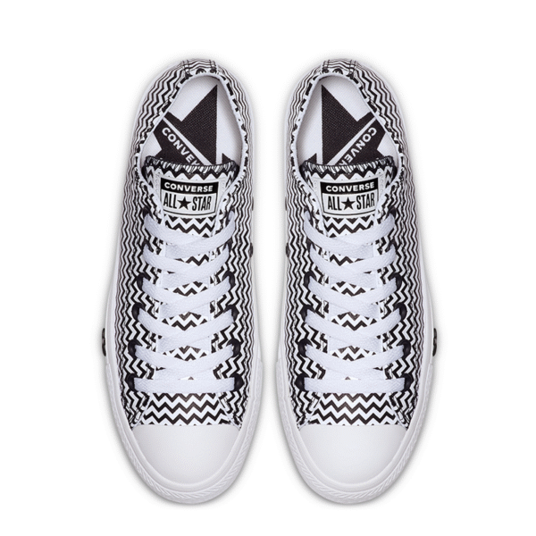 Giày Converse Chuck Taylor All Star VLTG Low - White / Black