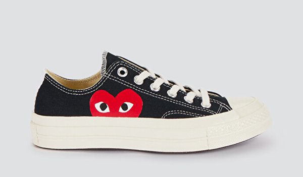 BST giày Converse nữ đen cực đẹp không thể bỏ qua 2 item siêu hot này