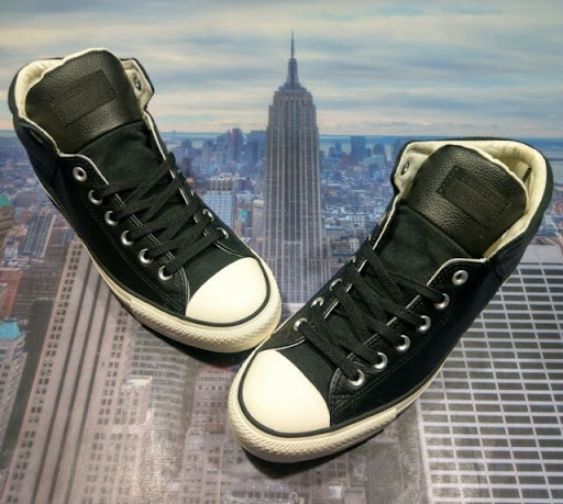 Các mẫu giày sneaker Converse cổ cao đen độc lạ - nên thử 1 lần