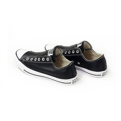 Chuck Taylor All Star Leather Slip - giày thể thao hay giày lười?