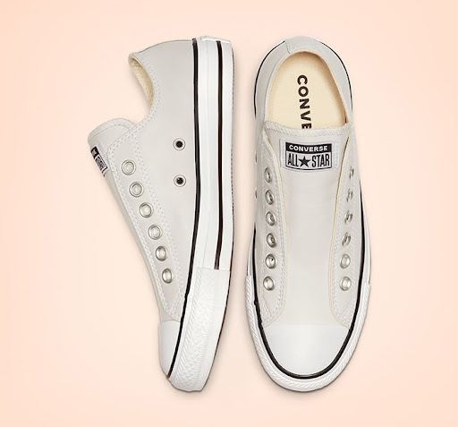 Chuck Taylor All Star Leather Slip - giày thể thao hay giày lười?
