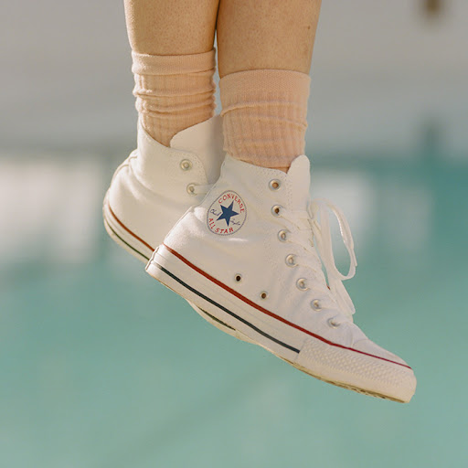 Converse cổ cao trắng - bảo quản thế nào để luôn “sạch như mới”