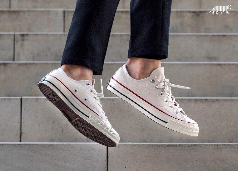 So sánh xem giày Converse màu nào đẹp nhất
