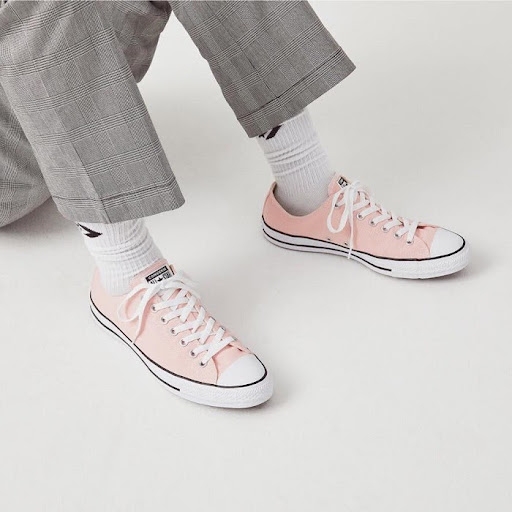 Giày Converse nữ màu hồng - mục sở thị những item đẹp nhất