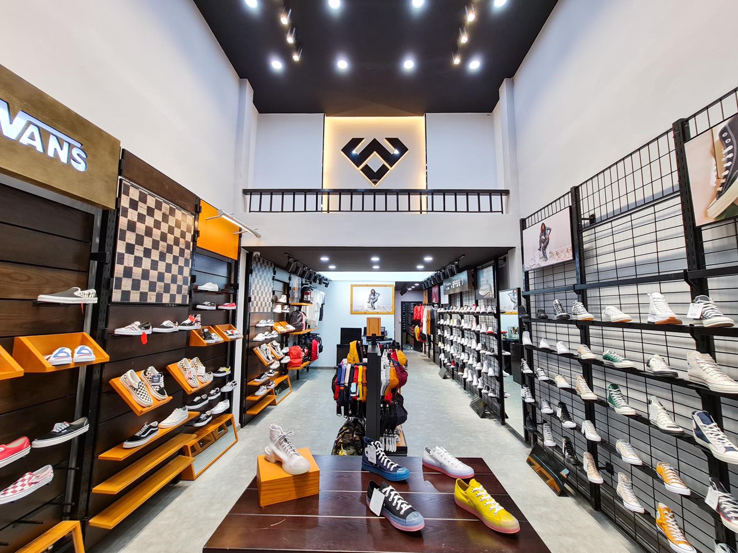 2 bí kíp quan trọng nhất khi chọn giày Converse ở Huế