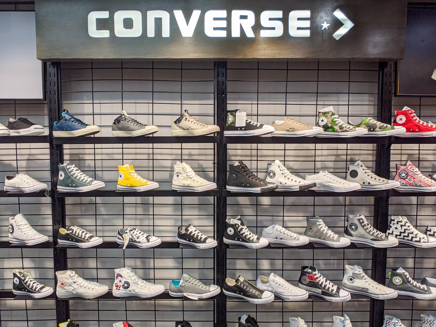 2 bí kíp quan trọng nhất khi chọn giày Converse ở Huế