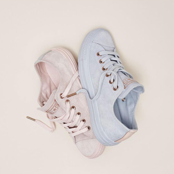 Giày thể thao Converse nữ nổi bật với những siêu yêu