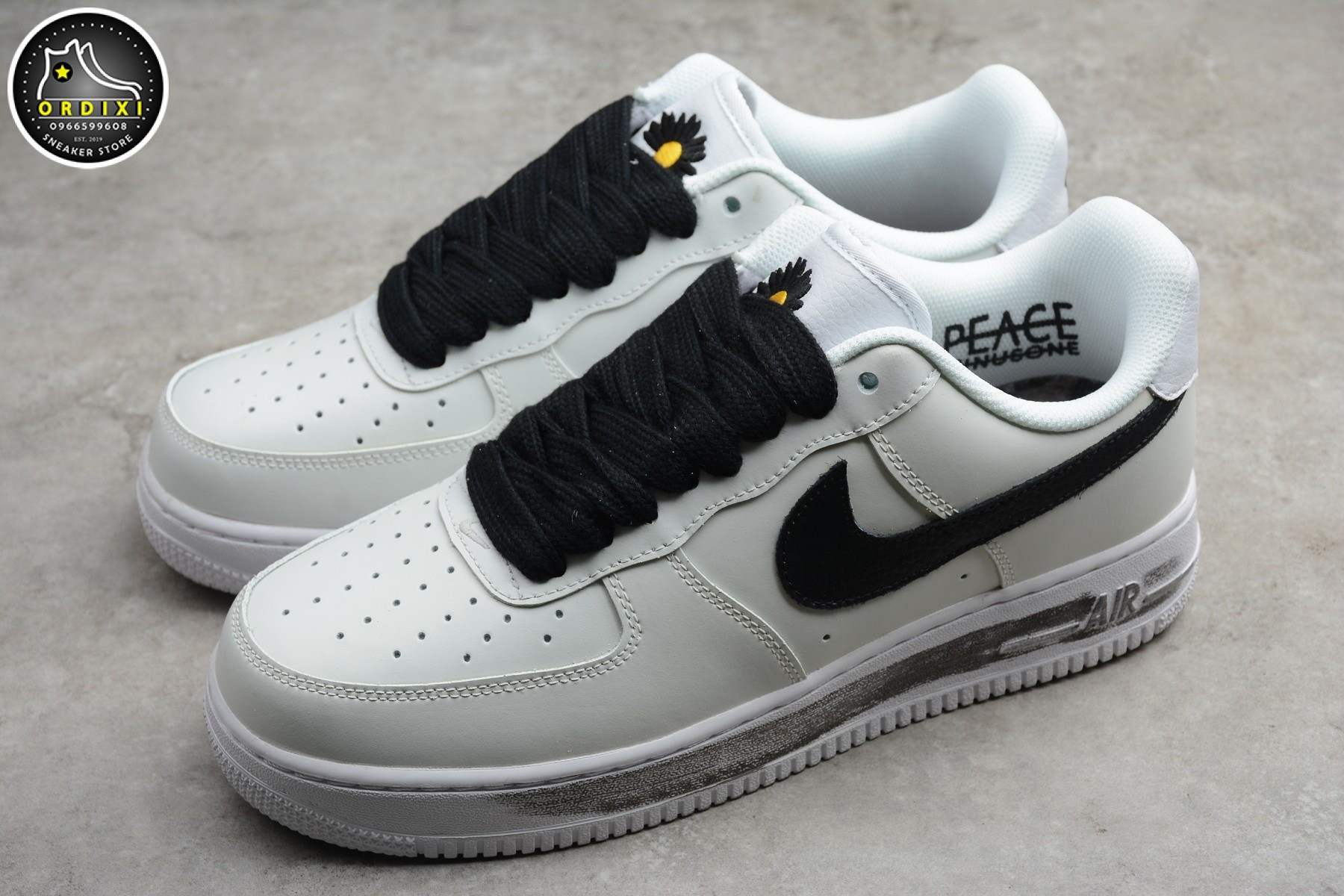 Hình ảnh về Giày Nike Air Force 1: Khám phá Biểu tượng Thời trang