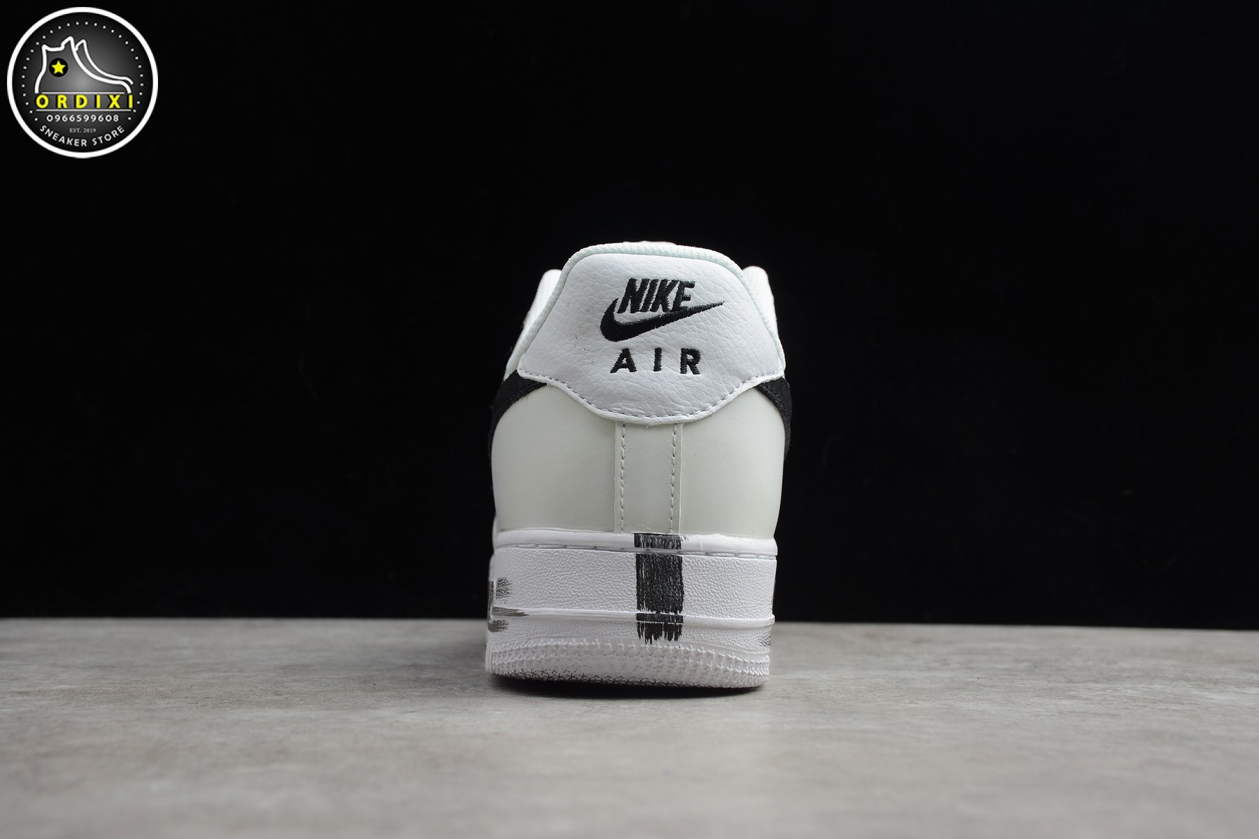 Hình ảnh về Giày Nike Air Force 1: Khám phá Biểu tượng Thời trang