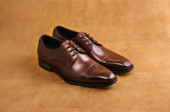 Câu Chuyện Lịch Sử Của Đôi Giày Tây: Từ Chiến Trường Đến Đẳng Cấp Thời Trang