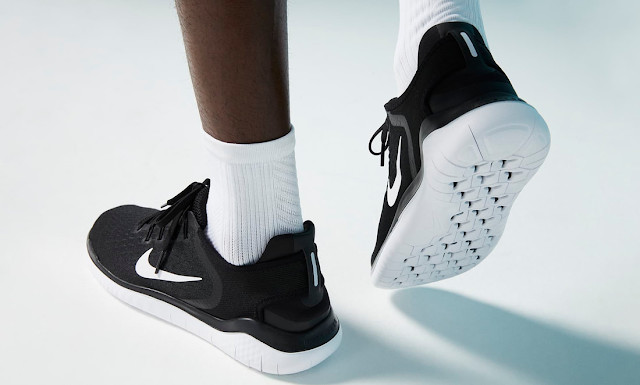 Đế giày thể thao Nike Free linh hoạt hỗ trợ chuyển động tự nhiên