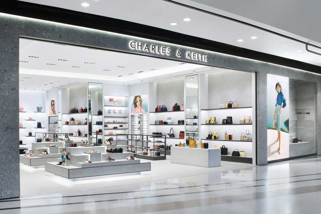 Đôi giày cao gót thời trang của Charles &amp; Keith, đại diện cho những shop giày nữ đẹp và đẳng cấp ở TP.HCM