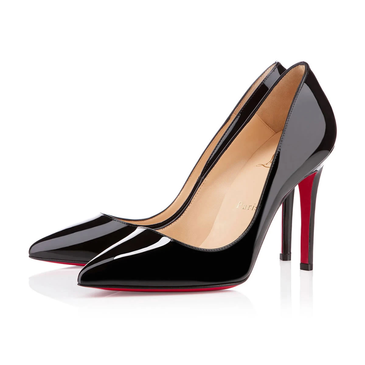Đôi giày Louboutin Pigalle màu đen bóng, một thiết kế kinh điển với đế đỏ, biểu tượng của sự quyến rũ và tinh tế trong làng thời trang cao cấp.