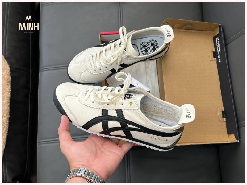 Đôi Onitsuka Tiger Mexico 66 màu trắng thanh lịch, phù hợp cho mọi phong cách thời trang.