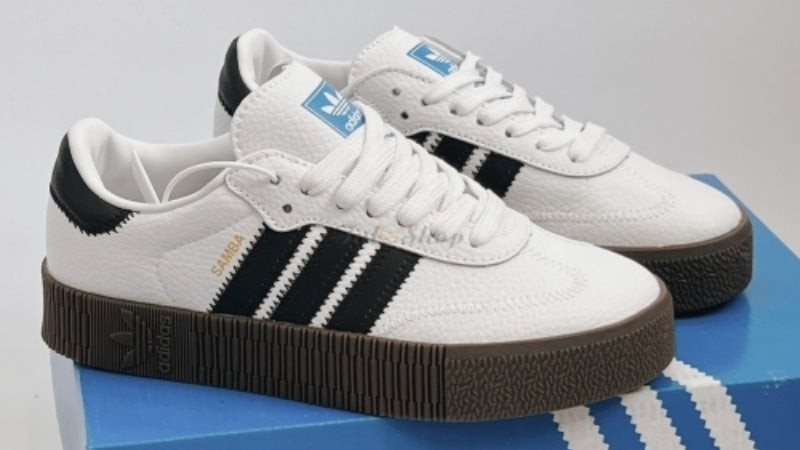 Giày Adidas Samba là lựa chọn kinh điển cho nam giới