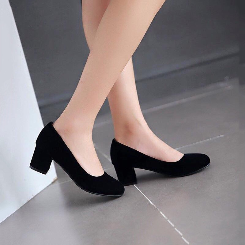 Giày búp bê đế cao mũi tròn cổ điển, màu đen trang nhã