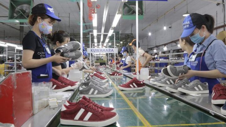 Tình Hình Xuất Khẩu Giày Dép Của Việt Nam: Thách Thức và Triển Vọng