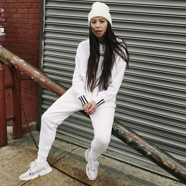 Giày độn đế nữ 7cm Adidas Originals Falcon W Triple White, tăng chiều cao hiệu quả