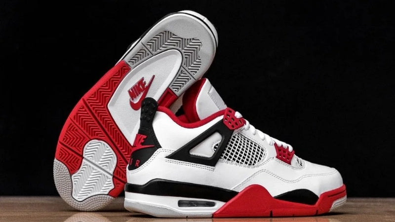 Giày Jordan 4 mang thiết kế độc đáo và biểu tượng