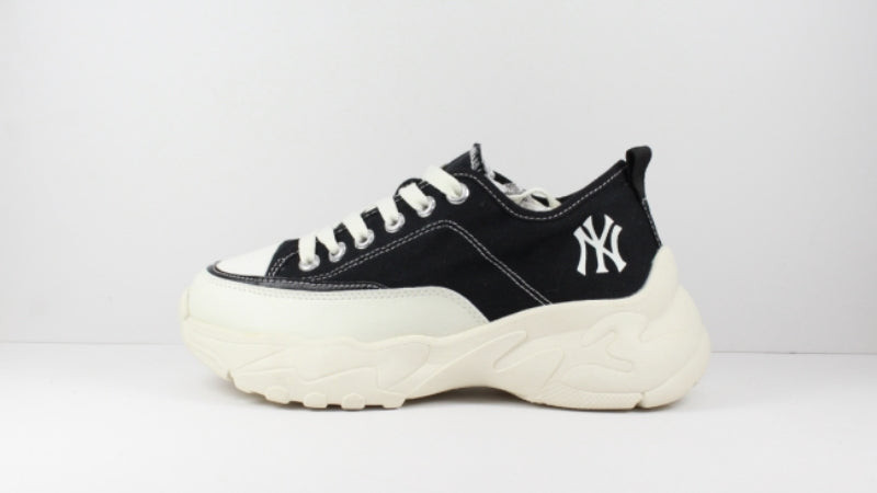 Giày MLB Chunky với thiết kế hầm hố và phá cách