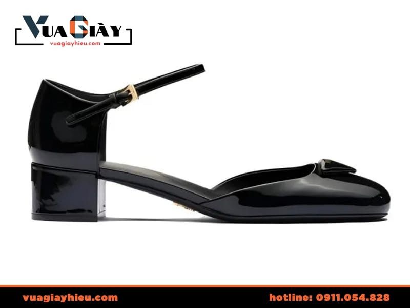 Giày Prada Patent Leather Pumps màu đen, biểu tượng cho phong cách nữ chính hãng và sự tinh tế