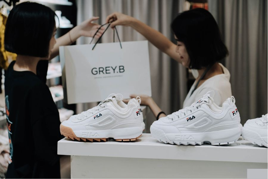 Giày streetwear cá tính ở Grey.B