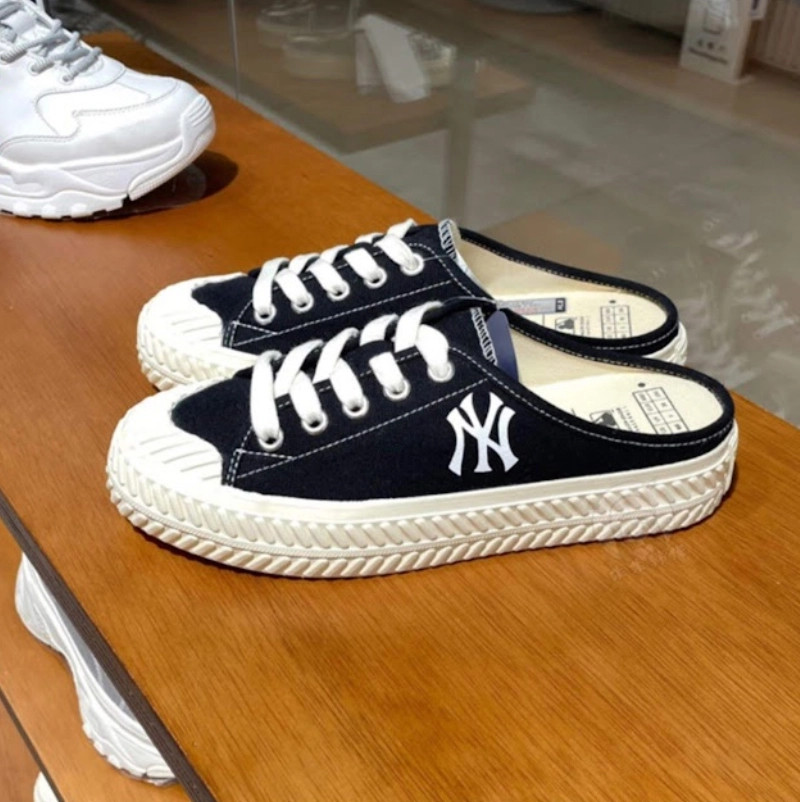 Giầy sục thể thao độn đế nữ với logo NY, màu sắc nổi bật
