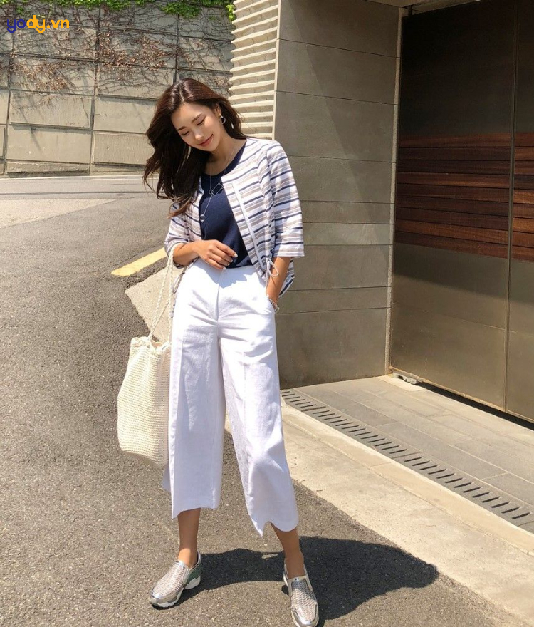 Mặc quần Culottes vải đi giày thể thao nữ hack dáng hiệu quả