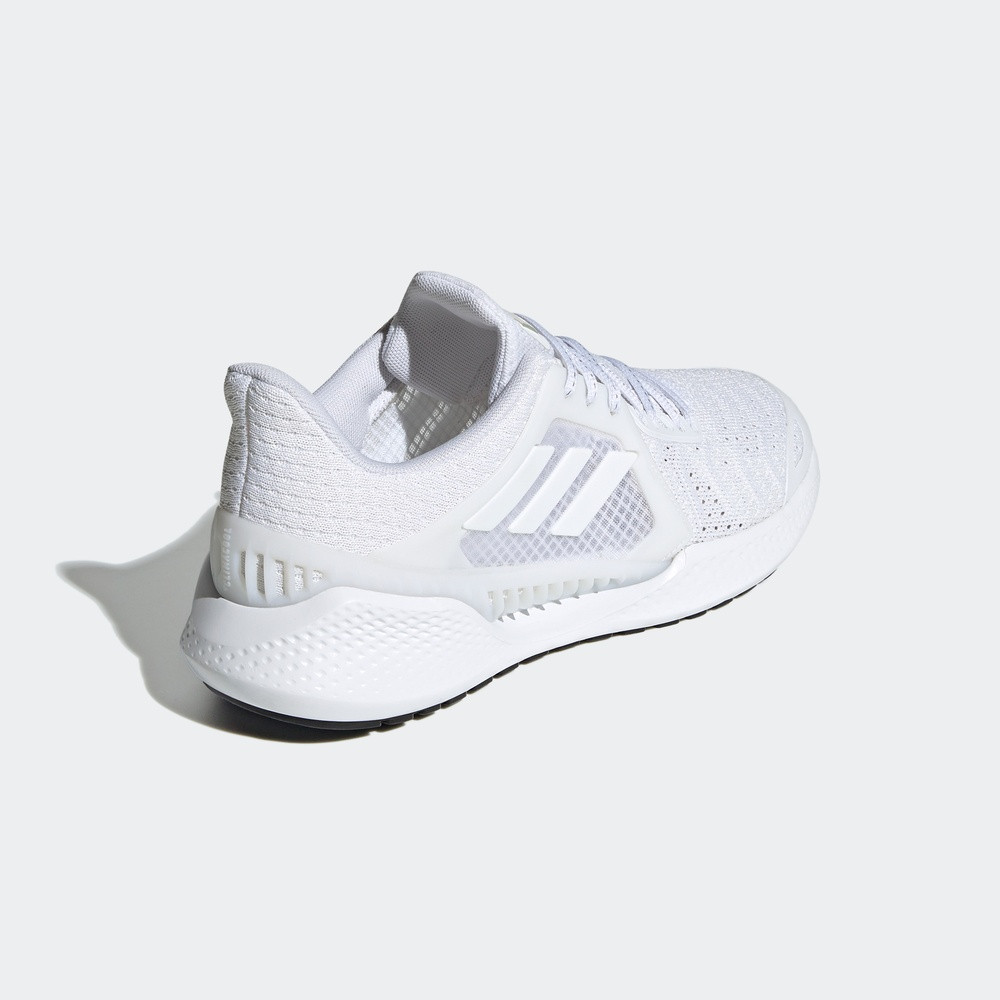 Mặt sau của giày adidas Climacool nữ, cho thấy sự êm ái của bộ đệm