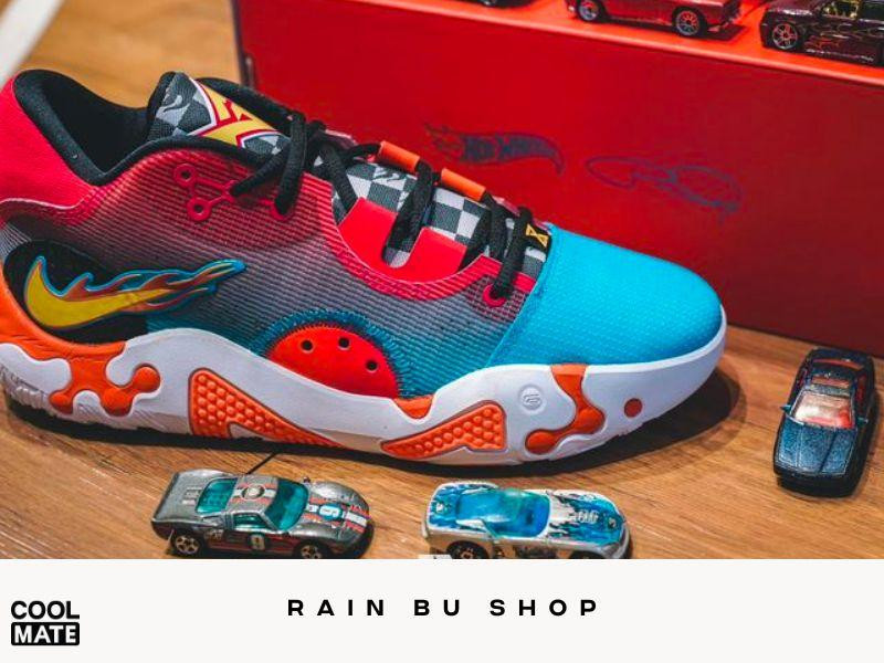 Mặt tiền cửa hàng Rain Bu Shop, một trong những shop giày bóng rổ TPHCM uy tín với đa dạng mẫu mã