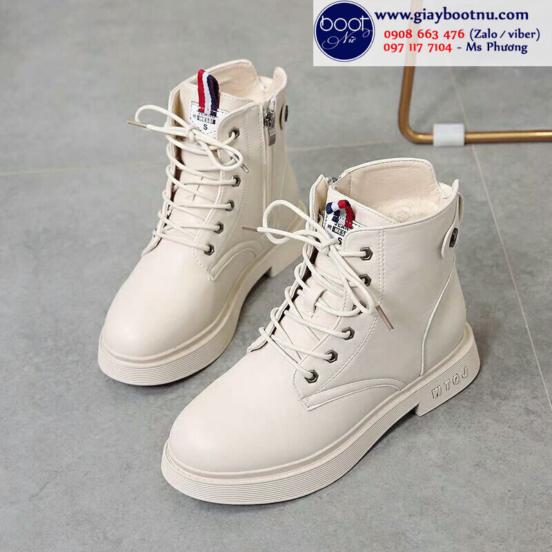 Mẫu giày boot nữ cổ thấp đế bệt cột dây màu kem trang nhã