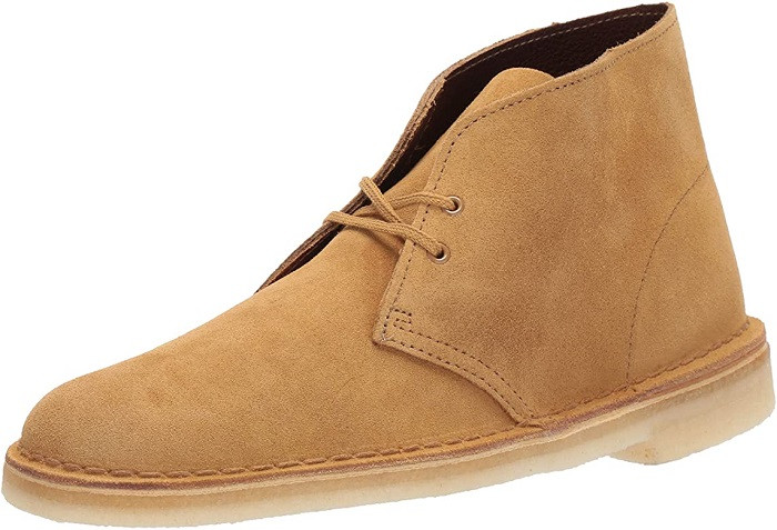 Mẫu giày Clarks Desert Chukka Boot da lộn cao cấp, thiết kế cá tính cho phái mạnh.