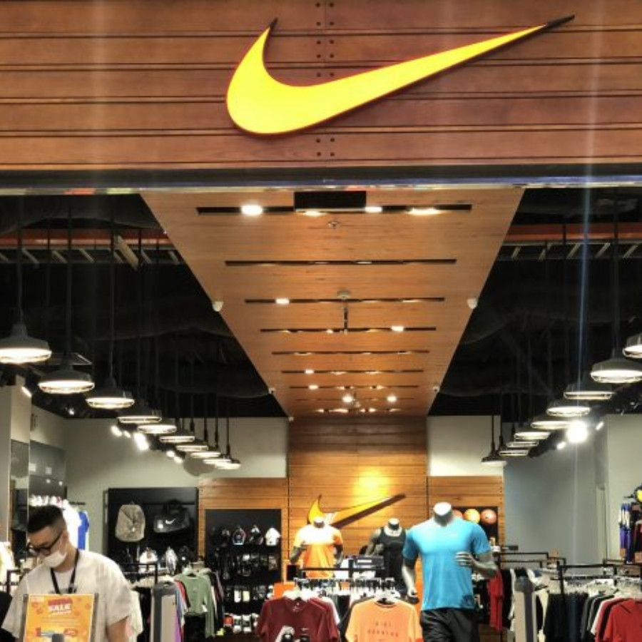 Mua giầy thể thao Nike chính hãng tại Hà Nội ở Sneaker Daily