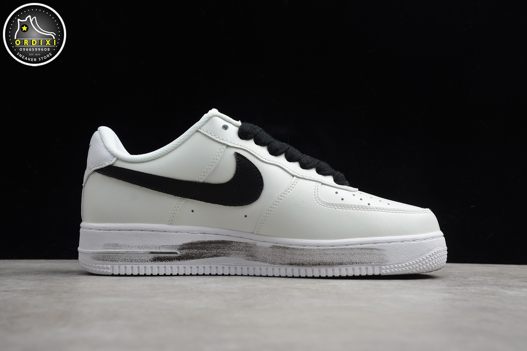 Hình ảnh về Giày Nike Air Force 1: Khám phá Biểu tượng Thời trang
