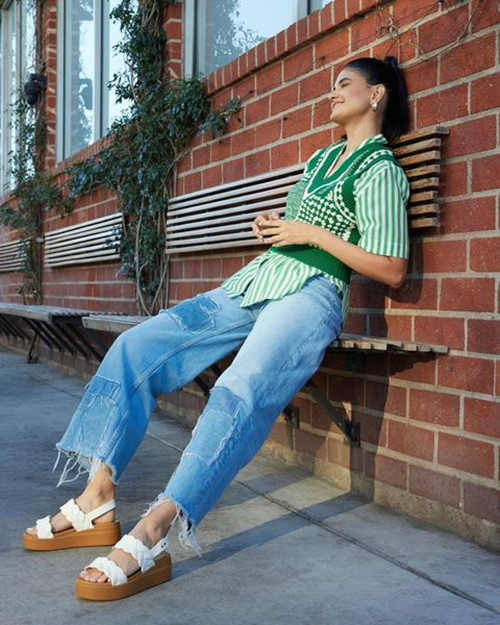 Quần Ống Rộng Mang Giày Gì: Bí Quyết Phối Đồ Sành Điệu Từ A-Z