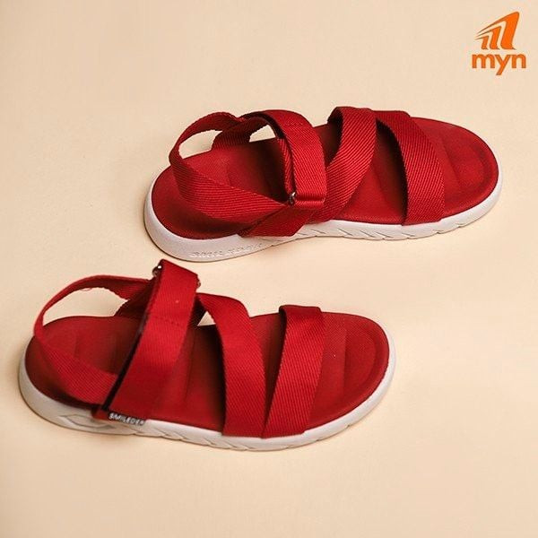 Sandal nữ đi học cấp 2 năng động, yêu thích sự đơn giản