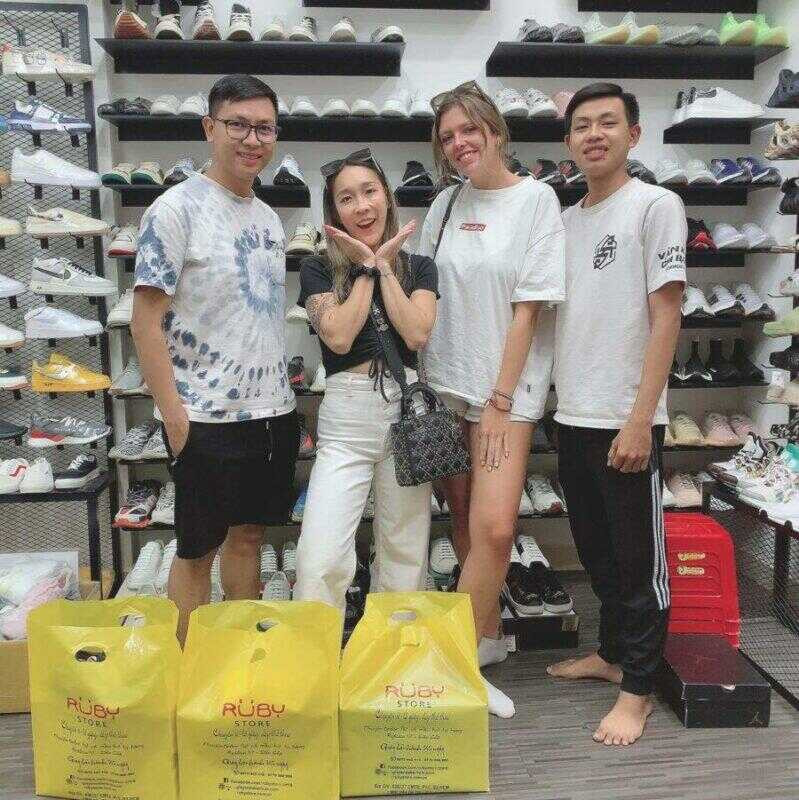 Shop giày sneaker replica cao cấp Ruby Store