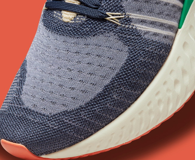 Thân giày thể thao Flyknit Loft cấu trúc đa lớp thoáng khí