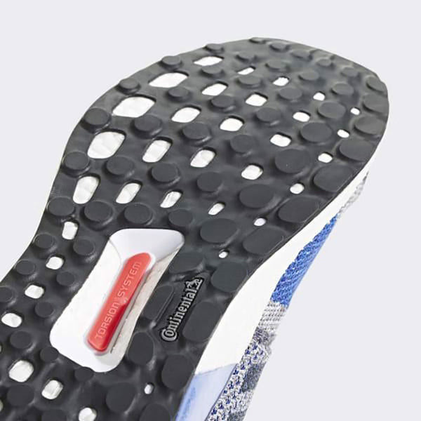 Thiết kế đế giày adidas Ultraboost chắc chắn