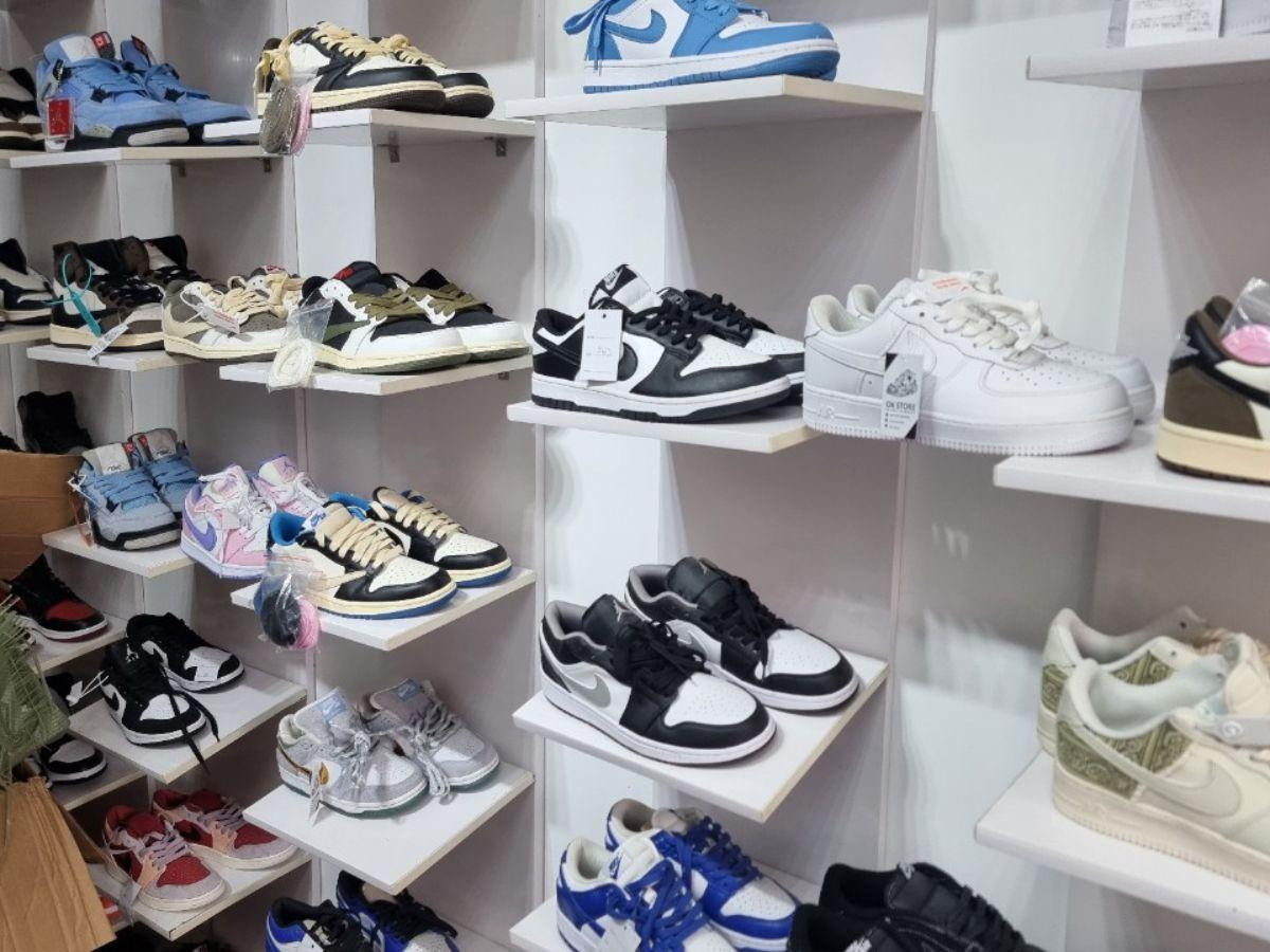 Tìm hiểu thông tin shop là bước cơ bản để chọn shop giày chính hãng