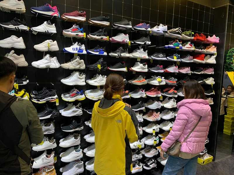 X Shop chuyên giày sneaker rep 1 1 đủ size cho cả nam và nữ