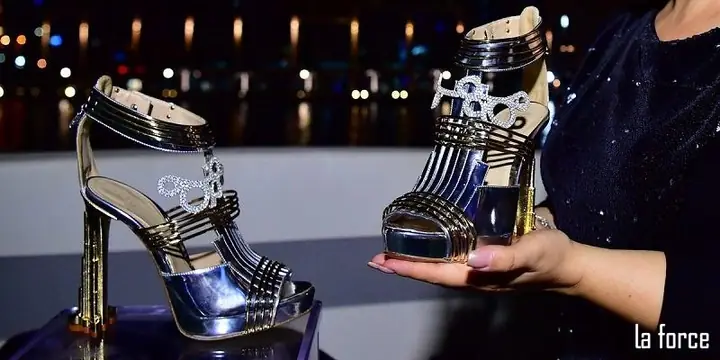 2. Giày Moon Star Shoes ($19.9 triệu USD)