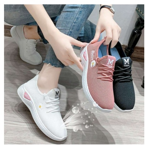 Giày thể thao nữ giá rẻ dưới 100k