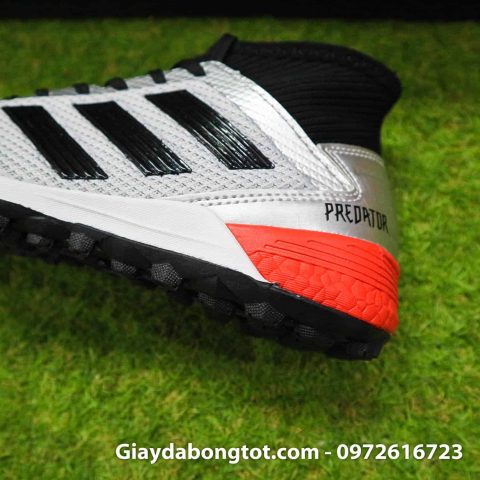 Giày Đá Bóng Sân Cỏ Nhân Tạo Adidas Predator: Lựa Chọn Tối Ưu Cho Kiểm Soát Và Sức Mạnh