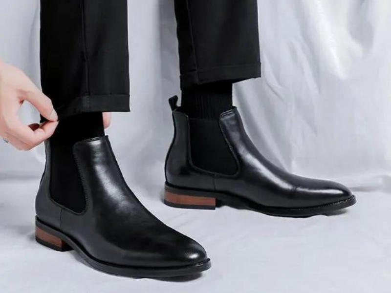 Chelsea Boots, kiểu giày cổ cao hợp với dáng người nào