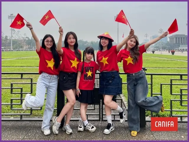 Ý nghĩa của trang phục màu đỏ