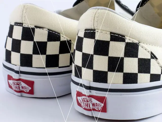 Cách Kiểm Tra Giày Vans Slip On Chính Hãng Đơn Giản Nhất Cách Kiểm Tra Giày Vans Slip On Chính Hãng Đơn Giản Nhất