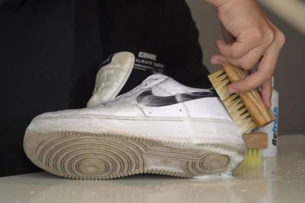 Cách Vệ Sinh Giày Nike Air Force 1 Chi Tiết Chuẩn Chuyên Gia