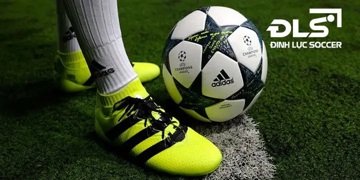 Hướng Dẫn Chọn Giày Bóng Đá Đúng Size Cho Chân Bè Hướng Dẫn Chọn Giày Bóng Đá Đúng Size Cho Chân Bè